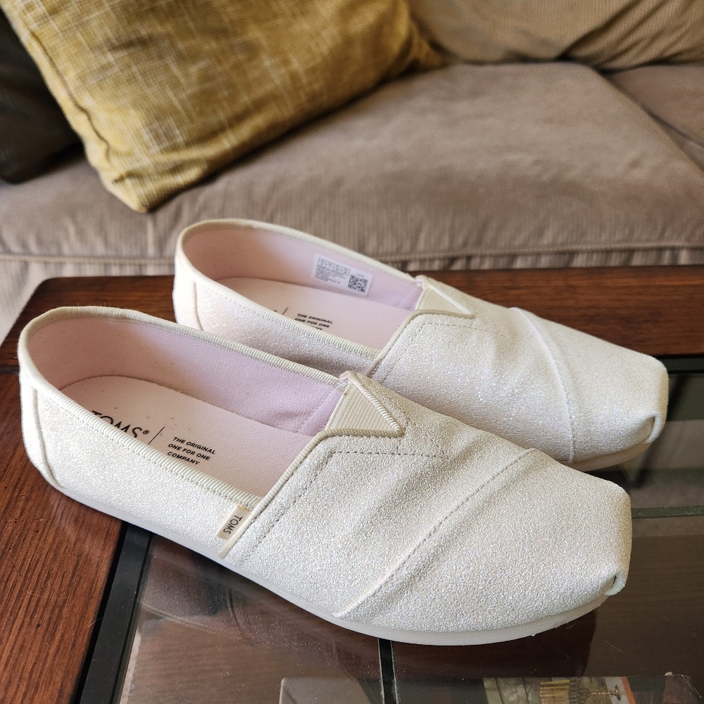 TOM'S Ivory Glitter shoe